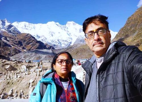 Char Dham Couple On the way