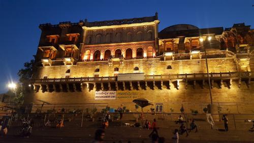 Dasashwamedh ghat mandir